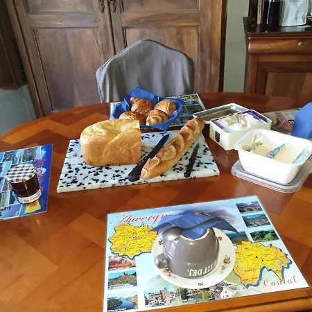 Homestay Brigitte Carbonnel Aydat